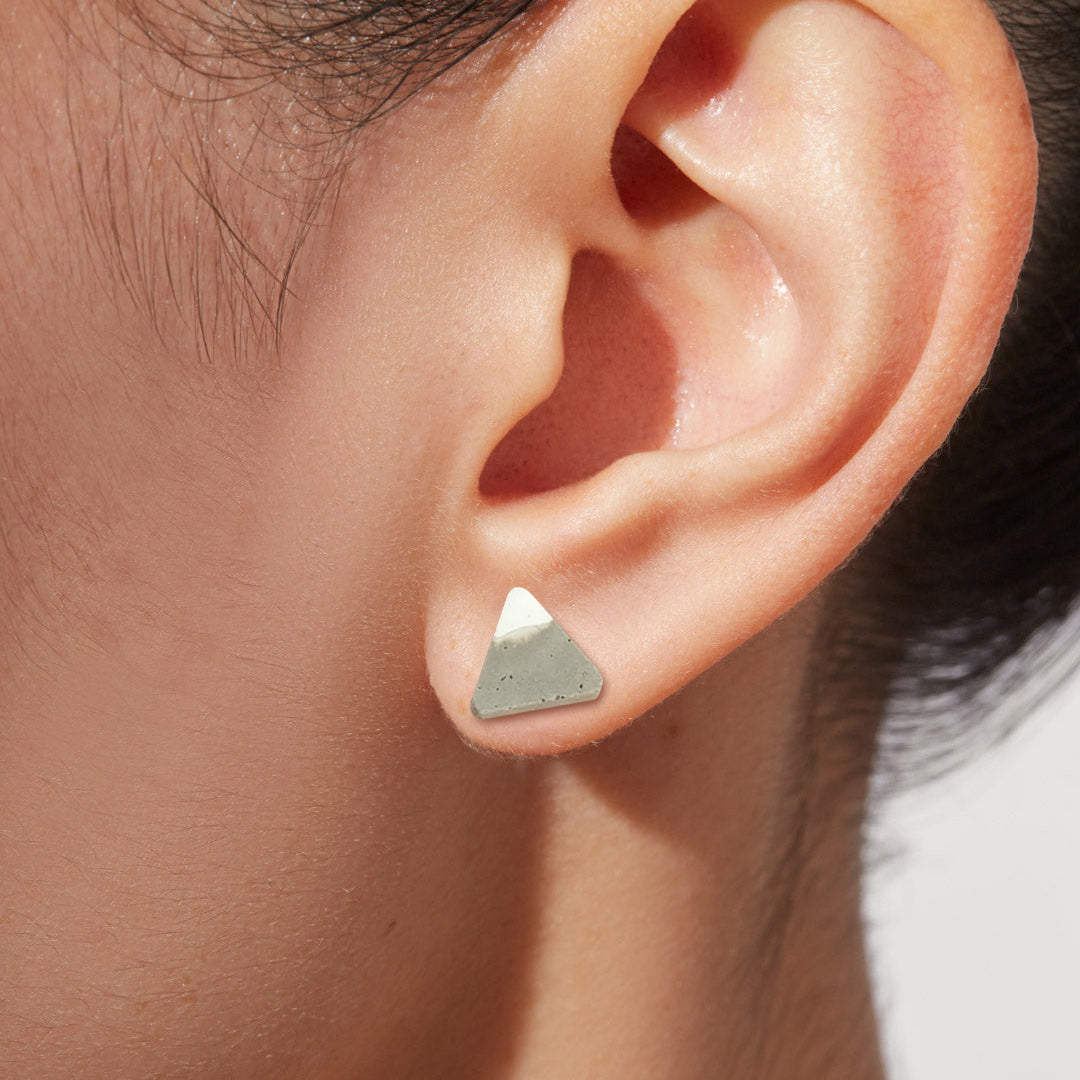 Dot Ear ring (Triangle)