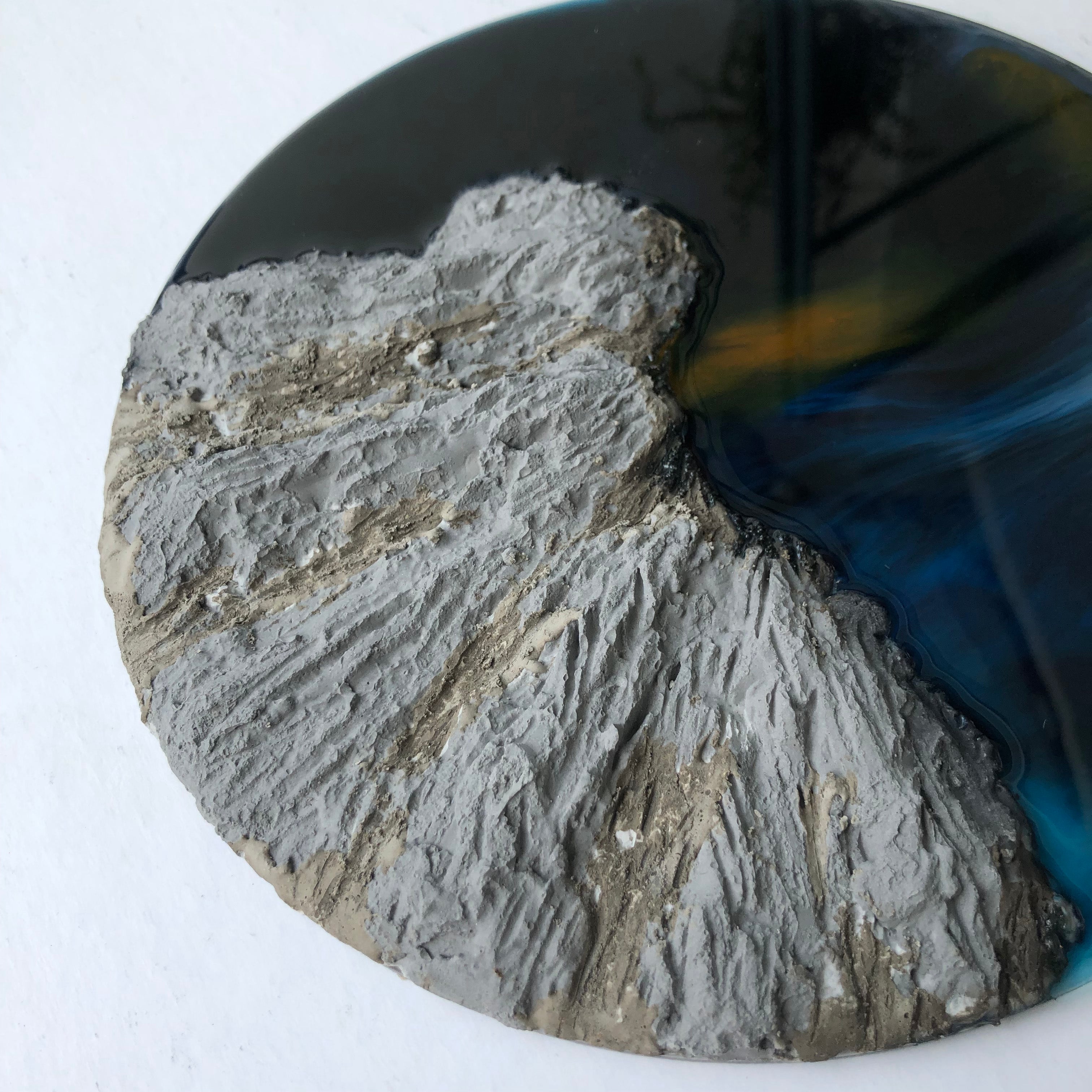 Lion Rock Diffuser Wall art – Rcube Store